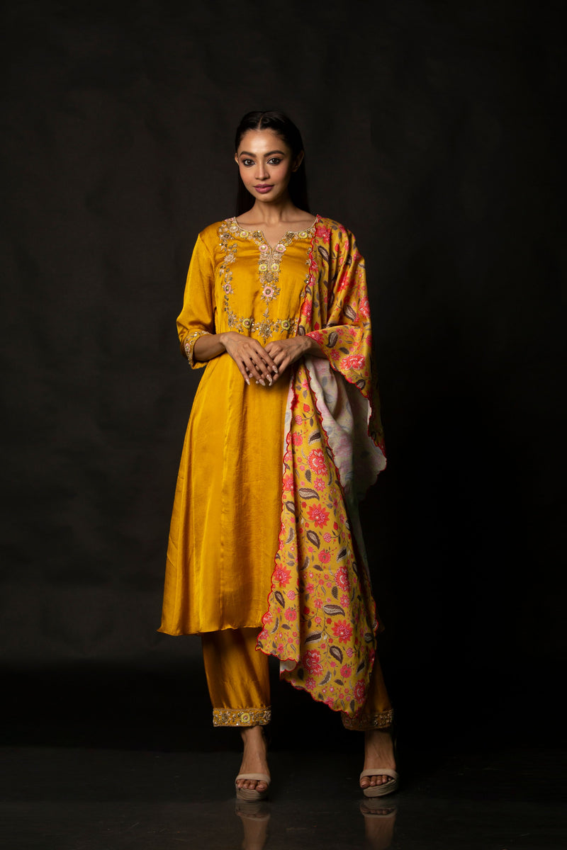 Kolkata – Hub for Hand Embroideries – MadaSasa